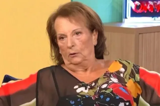 «Ό,τι κι αν δημιουργήθηκε, ήταν πρόβλημα της ασθένειας του. Δεν ήταν ο Στέλιος αυτός», η Βάσω Καζαντζίδη για τον αείμνηστο ερμηνευτή