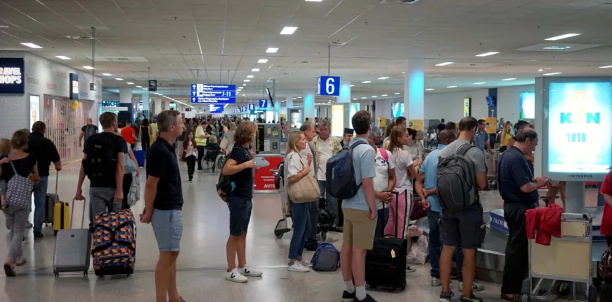 Καθυστερήσεις στο «Ελευθέριος Βενιζέλος» - Περιορίστηκε η χωρητικότητα στις αφίξεις κατά 25%