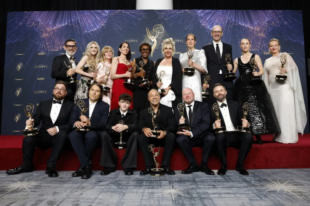 Emmys 2025: Η «χρυσή» νύχτα των «The Studio» και «Adolescence» ΦΩΤΟ - ΒΙΝΤΕΟ