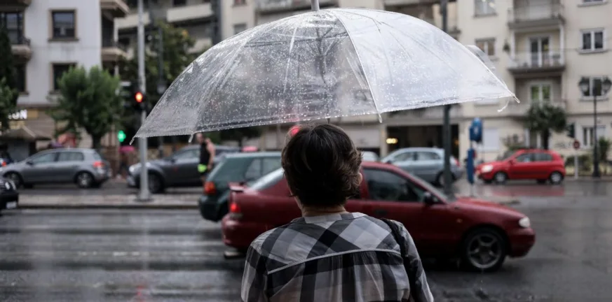 Καιρός: Πλησιάζει η κακοκαιρία με πτώση της θερμοκρασίας και τόνους βροχής – Η Αχαΐας και οι 6 περιοχές που θα πληγούν