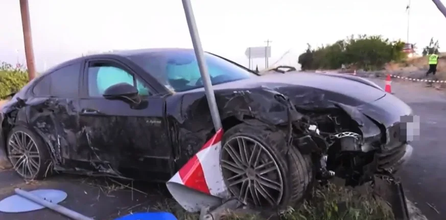 Τροχαίο με Porsche στη Θεσσαλονίκη: «Έτρεχε με πάνω από 150χλμ/ώρα και εγκατέλειψε το σημείο», λέει ο δικηγόρος του θύματος Τροχαίο με Porsche στη Θεσσαλονίκη: «Έτρεχε με πάνω από 150χλμ/ώρα και εγκατέλειψε το σημείο», λέει ο δικηγόρος του θύματος