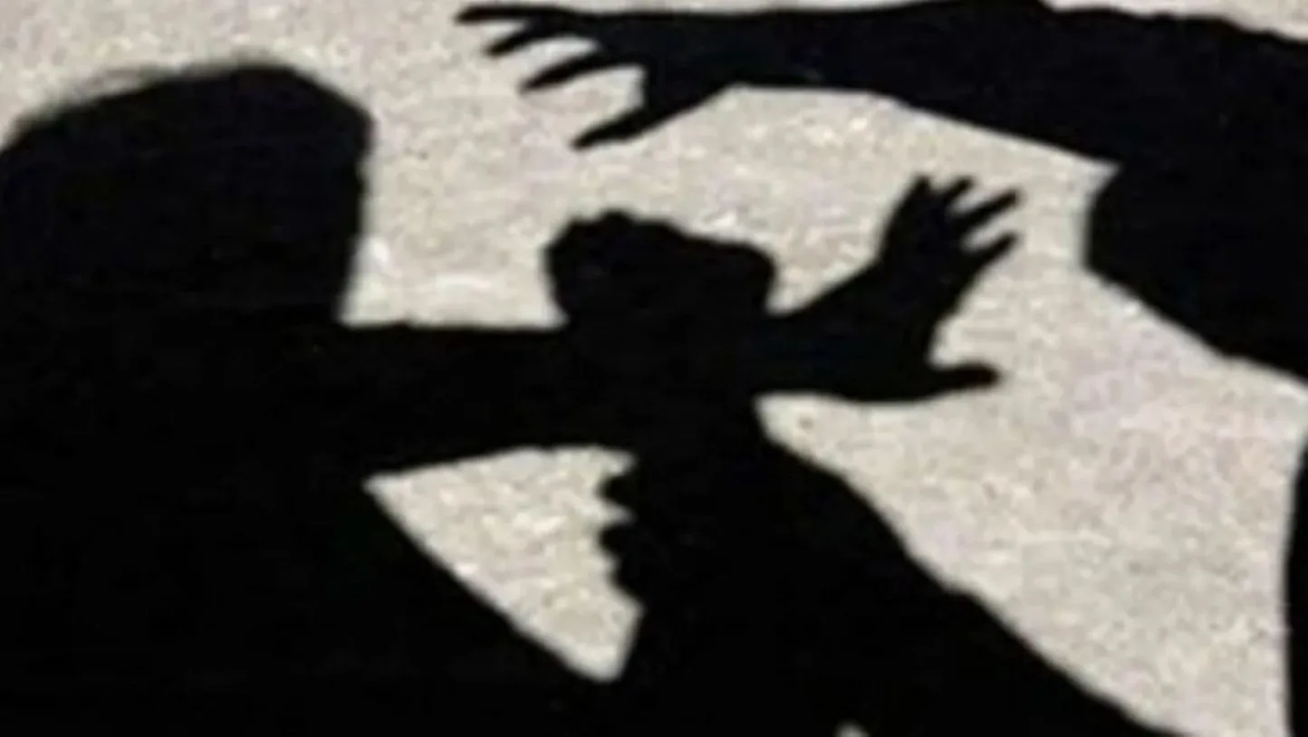 Τρεις συλλήψεις ανηλίκων για επίθεση σε συνομήλικους στην Πάτρα