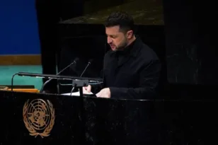 Ιαχές πολέμου από Ζελένσκι: «Μόνο η βία εγγυάται την ειρήνη»