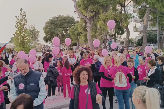 «Πλημμύρισε» η Αμαλιάδα για τον καρκίνο του μαστού ΦΩΤΟ