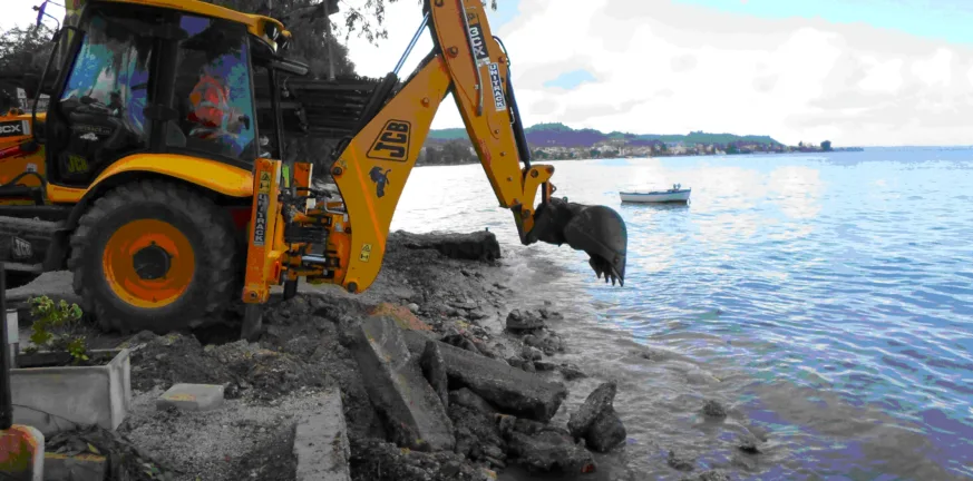 Ξεκινά κατεδάφιση 112 αυθαιρέτων και στην Αχαΐα - Μεγάλη εργολαβία για ολη τη Δυτική Ελλάδα