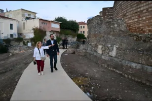 Επίσκεψη Φαρμάκη στο Ρωμαϊκό Ωδείο -1,4 εκ. ευρώ από την Περιφέρεια