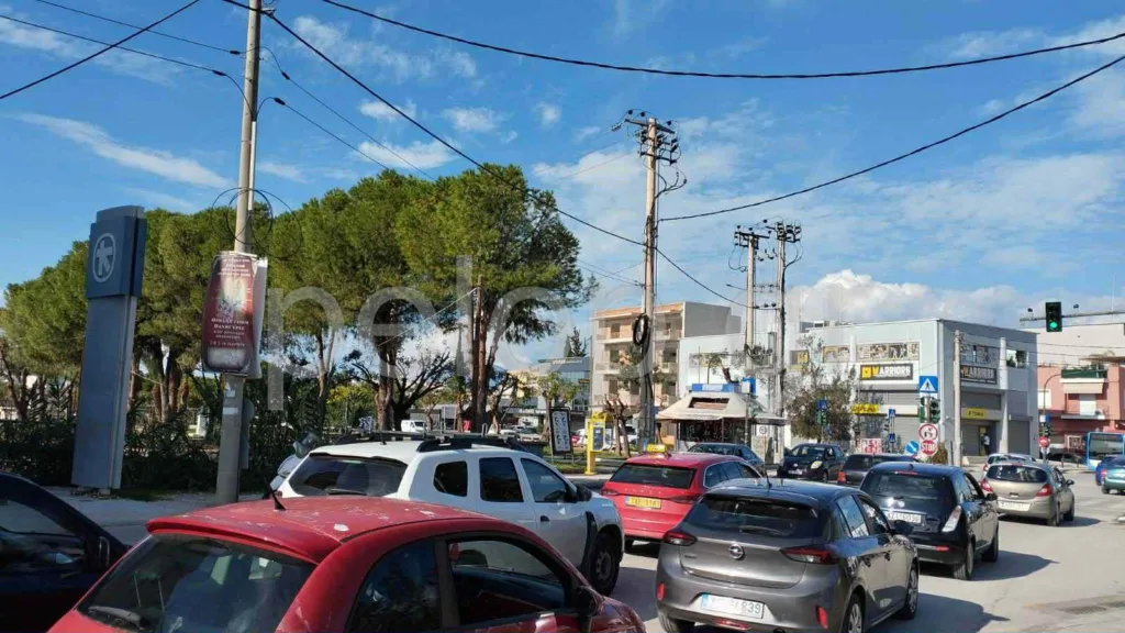 Πάτρα: Καθημερινές ουρές χιλιομέτρων σε Παπανδρέου και Ακρωτηρίου - «Μαρτύριο» στην άσφαλτο ΦΩΤΟ ΒΙΝΤΕΟ