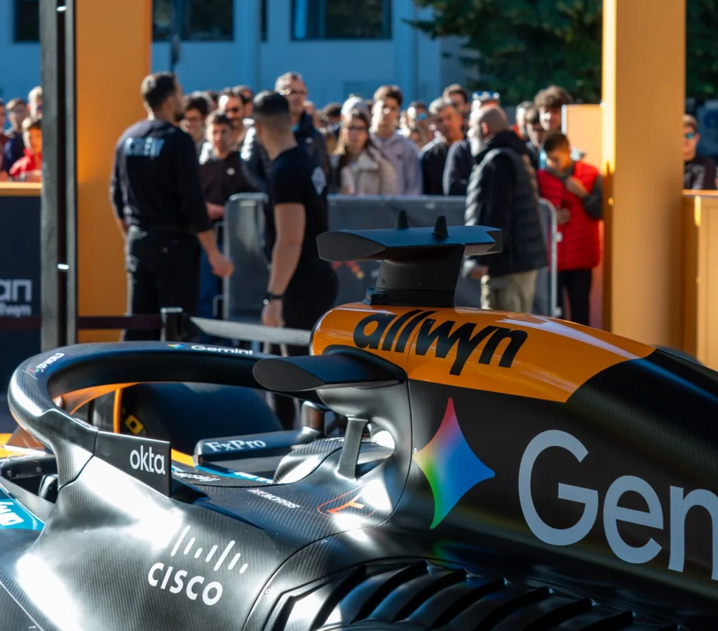 Το showcar της McLaren F1 Team για πρώτη φορά την Κυριακή 19 Οκτωβρίου στην Πάτρα - Πού θα το δείτε και θα φωτογραφηθείτε μαζί του Το showcar της McLaren F1 Team για πρώτη φορά την Κυριακή 19 Οκτωβρίου στην Πάτρα - Πού θα το δείτε και θα φωτογραφηθείτε μαζί του