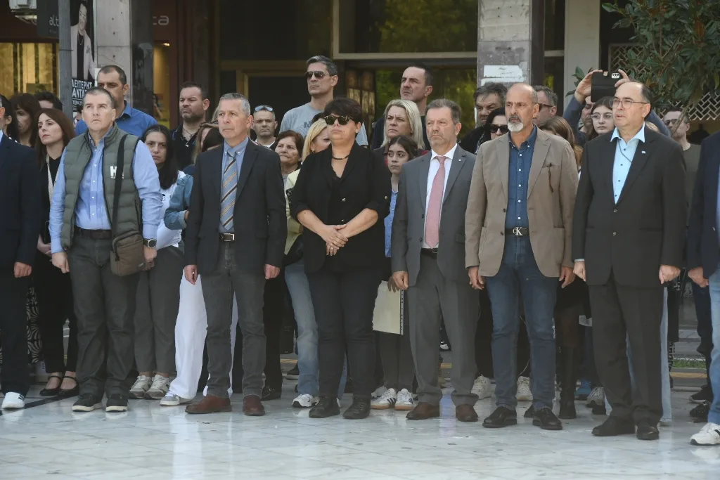 Η Πάτρα τίμησε την 28η Οκτωβρίου - Μήνυμα αγώνα και ελπίδας από τη Δημοτική Αρχή ΦΩΤΟ Η Πάτρα τίμησε την 28η Οκτωβρίου - Μήνυμα αγώνα και ελπίδας από τη Δημοτική Αρχή ΦΩΤΟ