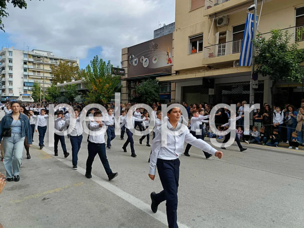Η μεγάλη παρέλαση για την 28η Οκτωβρίου: Η Πάτρα τίμησε την επέτειο του «Όχι» ΦΩΤΟ-ΒΙΝΤΕΟ Η μεγάλη παρέλαση για την 28η Οκτωβρίου: Η Πάτρα τίμησε την επέτειο του «Όχι» ΦΩΤΟ-ΒΙΝΤΕΟ