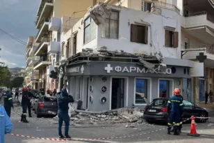«Ήταν θαύμα. Θυμάμαι πως πέφτανε πέτρες επάνω μου», η μαρτυρία της γυναίκας που γλίτωσε στο Λαύριο, ΦΩΤΟ, ΒΙΝΤΕΟ