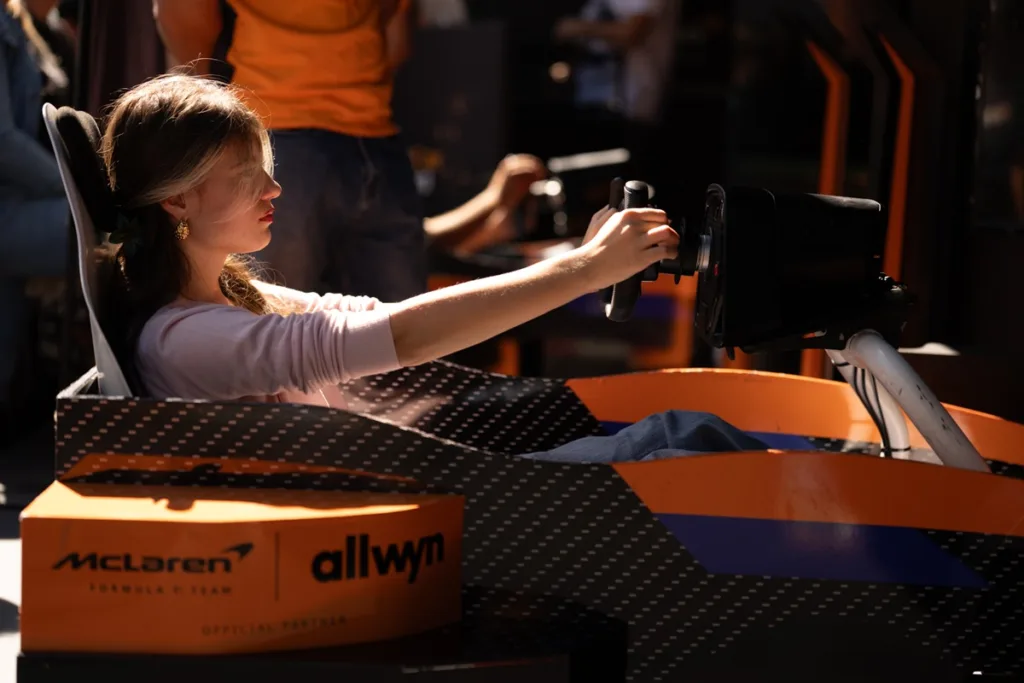 Το showcar της McLaren F1 Team για πρώτη φορά την Κυριακή 19 Οκτωβρίου στην Πάτρα - Πού θα το δείτε και θα φωτογραφηθείτε μαζί του Το showcar της McLaren F1 Team για πρώτη φορά την Κυριακή 19 Οκτωβρίου στην Πάτρα - Πού θα το δείτε και θα φωτογραφηθείτε μαζί του
