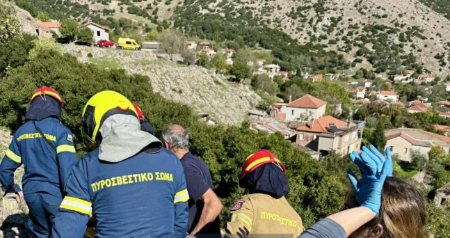 Καλάβρυτα: Επιχείρηση διάσωσης Γάλλου πεζοπόρου που έπεσε σε απόκρημνο μονοπάτι ΦΩΤΟ