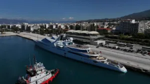 Το «YAS» έδεσε στο «Patradise» - Ατραξιόν για δύο εβδομάδες - Φωτογραφίες/βίντεο