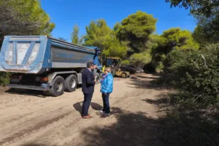 Δράση Περιβαλλοντικής Αποκατάστασης στη Στροφυλιά: πέταξαν 400 τόνους μπάζων και απορριμμάτων