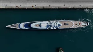 Το «YAS» έδεσε στο «Patradise» - Ατραξιόν για δύο εβδομάδες - Φωτογραφίες/βίντεο