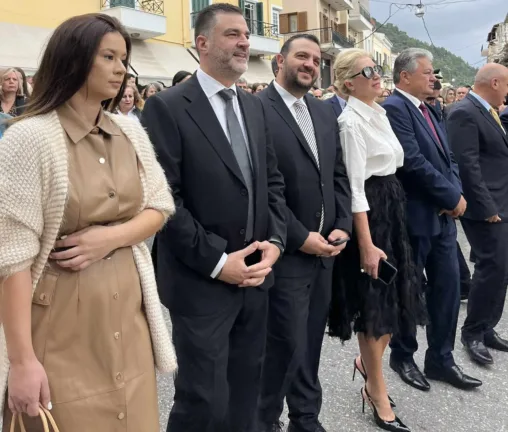 Στη Ναύπακτο ο Σπύρος Σκιαδαρέσης Στη Ναύπακτο ο Σπύρος Σκιαδαρέσης