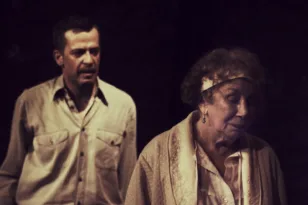 Πάτρα: Το έργο Family Secrets έρχεται στο θέατρο act