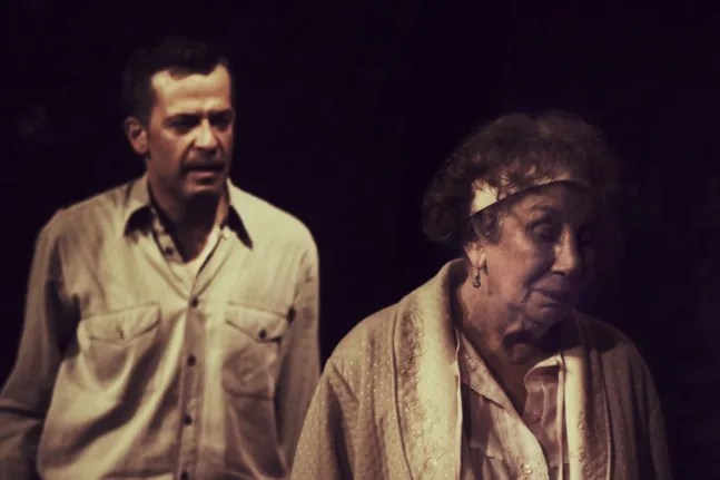Πάτρα: Το έργο Family Secrets έρχεται στο θέατρο act