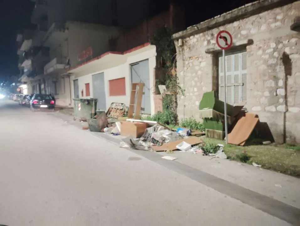 Μικρές χωματερές στην Πάτρα: Καθαριότητα εκτός ελέγχου Μικρές χωματερές στην Πάτρα: Καθαριότητα εκτός ελέγχου