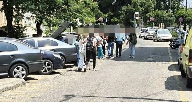 Αγρίνιο: Αποφυλακίστηκε η φερόμενη «αρχηγός» του κυκλώματος αναπηρικών επιδομάτων -Προϋπόθεση εγγυοδοσία 20.000€ Αγρίνιο: Αποφυλακίστηκε η φερόμενη «αρχηγός» του κυκλώματος αναπηρικών επιδομάτων -Προϋπόθεση εγγυοδοσία 20.000€