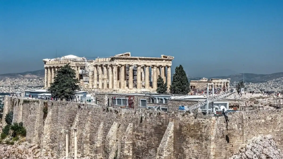 Ακρόπολη: «Καθαρή» χωρίς σκαλωσιές ο Παρθενώνας