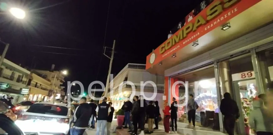 Πάτρα: Ένταση στην Ακρωτηρίου για μια θέση στάθμευσης, επενέβη η αστυνομία Πάτρα: Ένταση στην Ακρωτηρίου για μια θέση στάθμευσης, επενέβη η αστυνομία