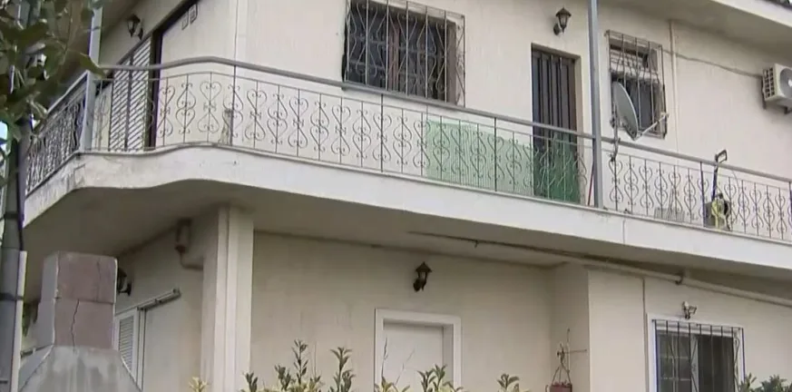 «Όλα αυτά που λένε για τα οφειλόμενα ενοίκια είναι πολύ μακριά από την πραγματικότητα», ο 31χρονος που κατηγορείται για το ξυλοδαρμό στην Άνοιξη