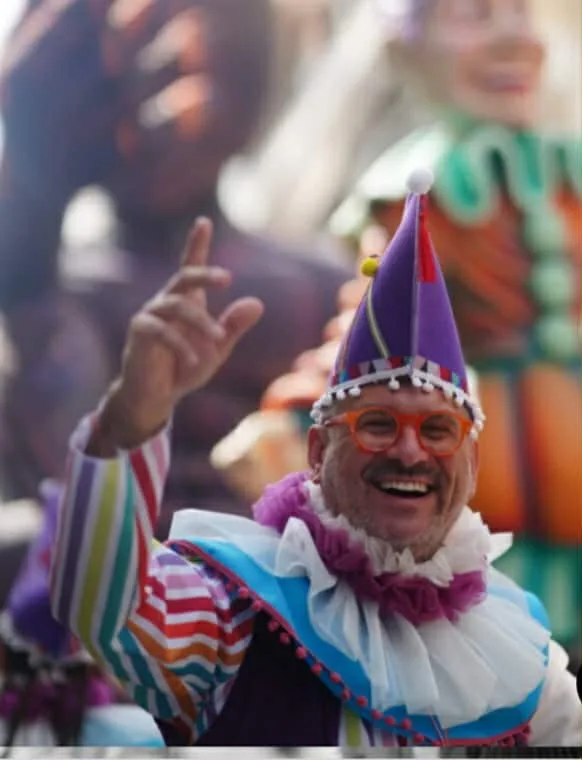 «Από το θυμάμαι στο δημιουργώ»: Η νέα δράση της Καρναβαλικής Ακαδημίας με τη στήριξη του ΥΠΠΟ - Στο pelop.gr ο Α. Σταθόπουλος «Από το θυμάμαι στο δημιουργώ»: Η νέα δράση της Καρναβαλικής Ακαδημίας με τη στήριξη του ΥΠΠΟ - Στο pelop.gr ο Α. Σταθόπουλος