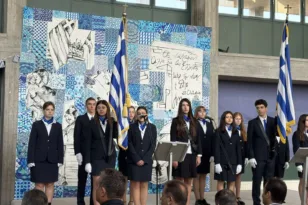 Αρσάκεια Σχολεία Πατρών: Ο εορτασμός της 28ης Οκτωβρίου ΦΩΤΟ