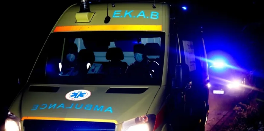 Νέο Ηράκλειο: 16χρονη κατέρρευσε από κατανάλωση αλκοόλ, συνελήφθη ο πατέρας της Νέο Ηράκλειο: 16χρονη κατέρρευσε από κατανάλωση αλκοόλ, συνελήφθη ο πατέρας της