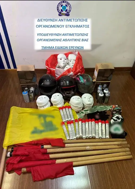 Συνελήφθη ο πρόεδρος του Ατρομήτου Βασίλης Μπέτσης: Όπλα, κροτίδες και σημαία της Hezbollah σε χώρο του γηπέδου