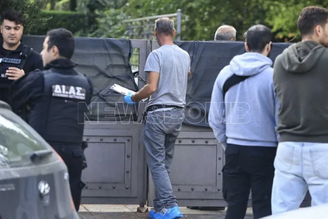 «Τον πυροβόλησε μπροστά μας άλλες τρεις φορές», αποκαλύψεις για την παρ’ ολίγον στυγερή δολοφονία στη Δροσιά
