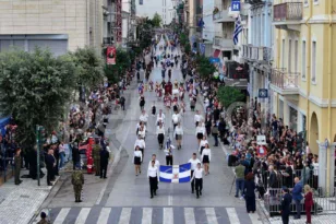 Η Πάτρα τίμησε την 28η Οκτωβρίου: Δείτε από ψηλά την παρέλαση μέσα από το drone του pelop.gr Η Πάτρα τίμησε την 28η Οκτωβρίου: Δείτε από ψηλά την παρέλαση μέσα από το drone του pelop.gr