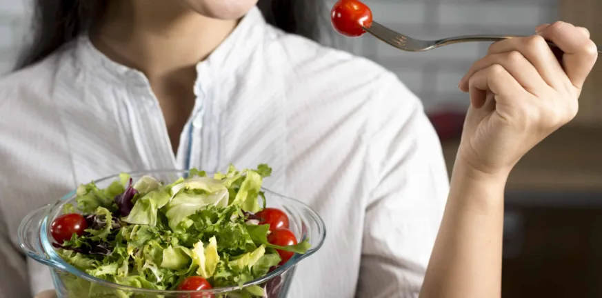 Με αυτές τις τροφές θα αποφύγετε την ουλίτιδα και θα προστατεύετε τα δόντια σας!