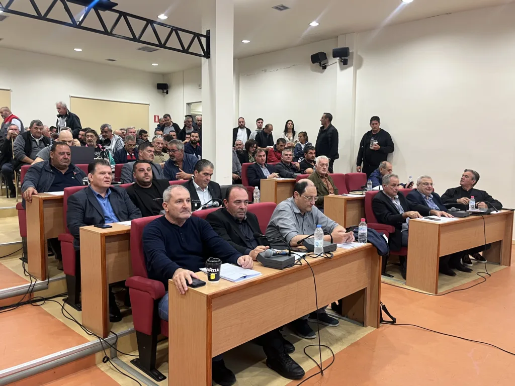 Δυτική Αχαΐα: Ομόφωνη άρνηση από το δημοτικό συμβούλιο στην ταφή νεκρών ζώων Δυτική Αχαΐα: Ομόφωνη άρνηση από το δημοτικό συμβούλιο στην ταφή νεκρών ζώων