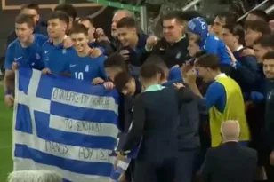 «Ο πατέρας που νίκησε το σκοτάδι»! Το μήνυμα της Εθνικής Ελπίδων ΦΩΤΟ