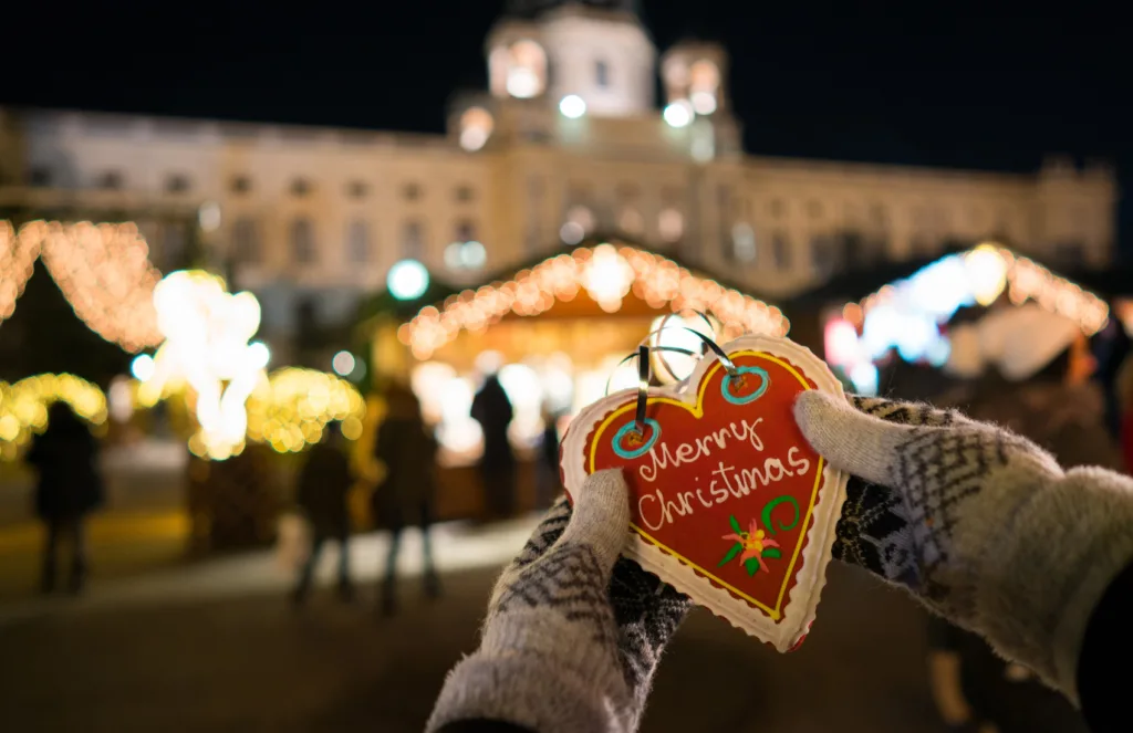 Χριστούγεννα στην Ευρώπη - Top 3 προορισμοί: Πράγα, Βιέννη, Βουδαπέστη Χριστούγεννα στην Ευρώπη - Top 3 προορισμοί: Πράγα, Βιέννη, Βουδαπέστη