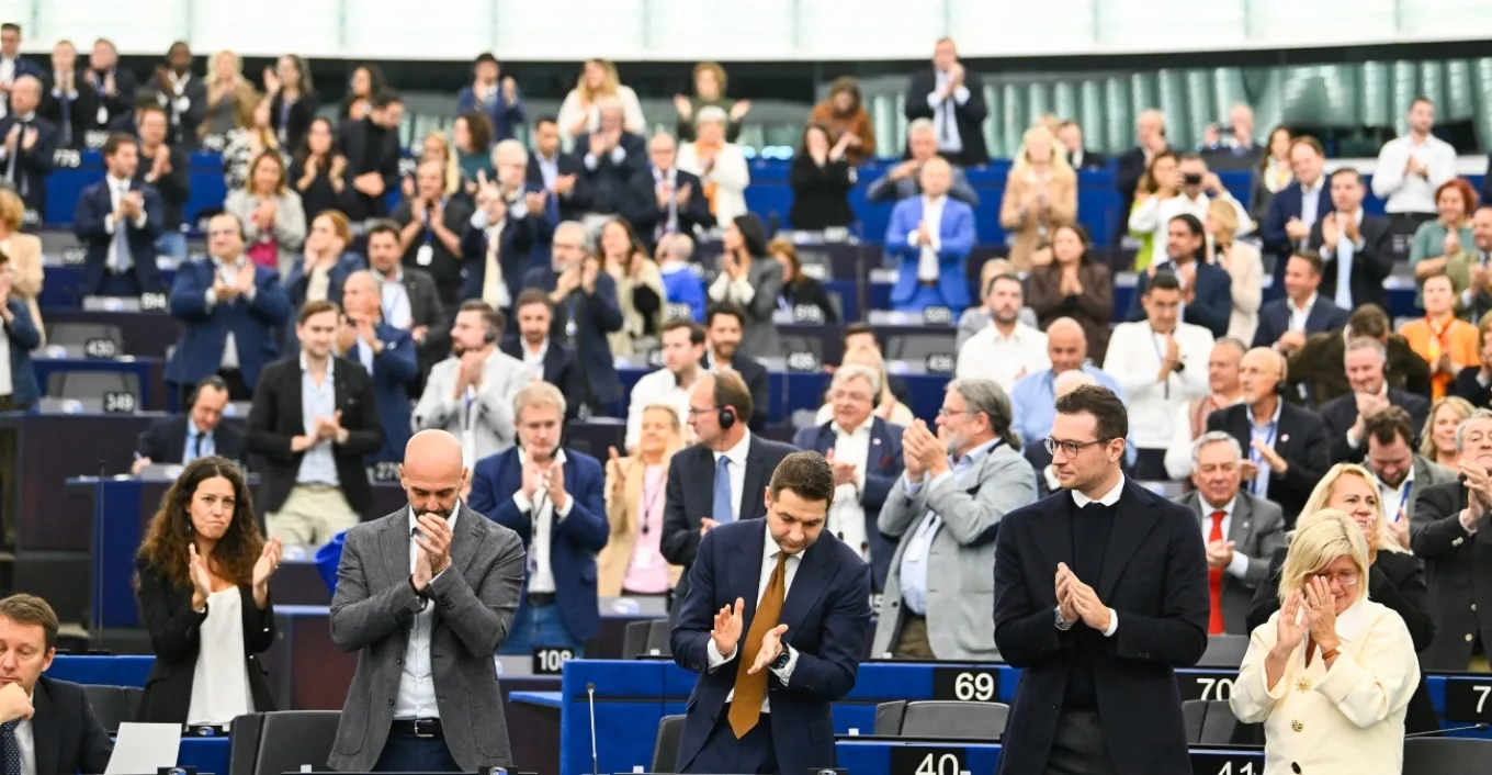 Ευρωπαϊκό Κοινοβούλιο: Απορρίφθηκαν οι προτάσεις μομφής κατά της Ούρσουλα φον ντερ Λάιεν