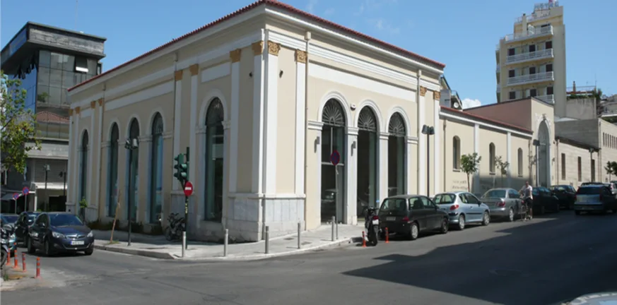 Πάτρα: Μπουζουκλερί με έργα τέχνης στην Αγορά Αργύρη - Το θέμα που αποκάλυψε η «Π» και έκανε αίσθηση