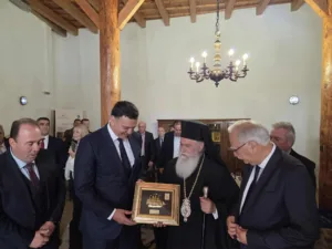 28η Οκτωβρίου: Λαμπρός εορτασμός στα Καλάβρυτα παρουσία Κικίλια ΦΩΤΟ 28η Οκτωβρίου: Λαμπρός εορτασμός στα Καλάβρυτα παρουσία Κικίλια ΦΩΤΟ