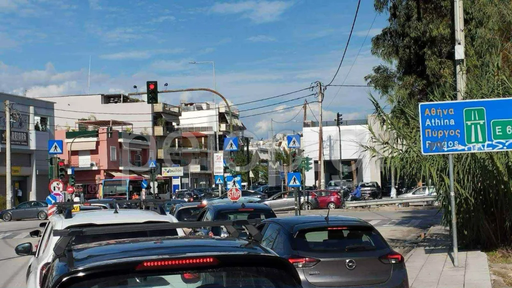 Πάτρα: Καθημερινές ουρές χιλιομέτρων σε Παπανδρέου και Ακρωτηρίου - «Μαρτύριο» στην άσφαλτο ΦΩΤΟ ΒΙΝΤΕΟ