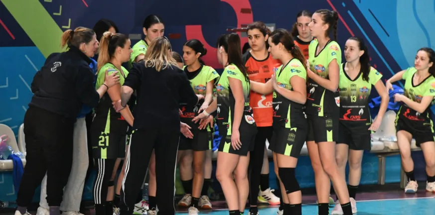 Οι γυναίκες της Ακαδημίας των Σπορ ετοιμάζονται για τον Ολυμπιακό