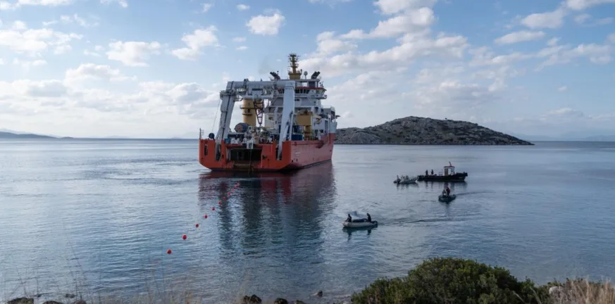 Η Grid Telecom μεταμορφώνει την Κρήτη σε διεθνή ψηφιακό κόσμο Η Grid Telecom μεταμορφώνει την Κρήτη σε διεθνή ψηφιακό κόσμο