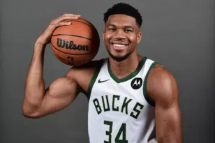 Halloween: Η εμφάνιση που επέλεξε ο Γιάννης Αντετοκούμπο ΦΩΤΟ