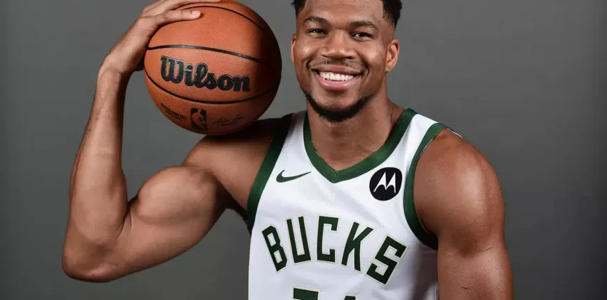 Halloween: Η εμφάνιση που επέλεξε ο Γιάννης Αντετοκούμπο ΦΩΤΟ Halloween: Η εμφάνιση που επέλεξε ο Γιάννης Αντετοκούμπο ΦΩΤΟ