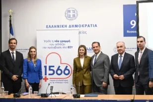 Υπερφόρτωση και αποπροσανατολισμός: Η γραμμή 1566 μπλόκαρε το ΕΣΥ – Οι πολίτες δεν βρίσκουν γιατρό, τα νοσοκομεία δεν έχουν προσωπικό