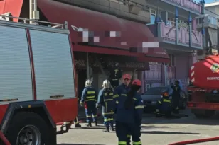 Ηλιούπολη: Φωτιά σε καφετέρια - Ξεκίνησε από το πατάρι του καταστήματος Ηλιούπολη: Φωτιά σε καφετέρια - Ξεκίνησε από το πατάρι του καταστήματος
