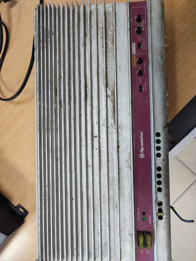 Ιδού τα κατασχεθέντα αντικείμενα της συμμορίας που είχε σαρώσει τον Πύργο - Ανήκει κάποιο σε εσάς; Ιδού τα κατασχεθέντα αντικείμενα της συμμορίας που είχε σαρώσει τον Πύργο - Ανήκει κάποιο σε εσάς;