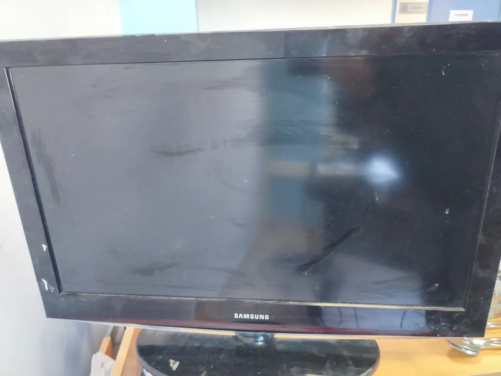 Ιδού τα κατασχεθέντα αντικείμενα της συμμορίας που είχε σαρώσει τον Πύργο - Ανήκει κάποιο σε εσάς; Ιδού τα κατασχεθέντα αντικείμενα της συμμορίας που είχε σαρώσει τον Πύργο - Ανήκει κάποιο σε εσάς;